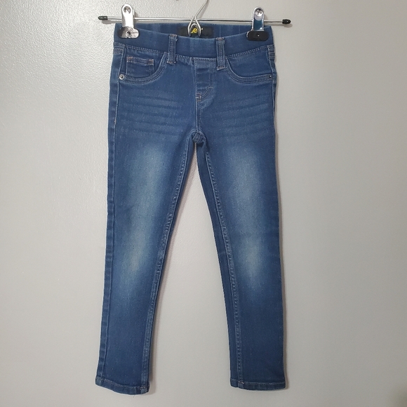 Lee Other - 5/$25 Lee Pull On Girls Skinny Jeans Blue Denim Embroidered Pocket Detail Size 6